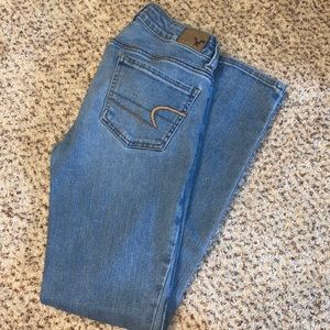 cute faded american eagle jeans size 0